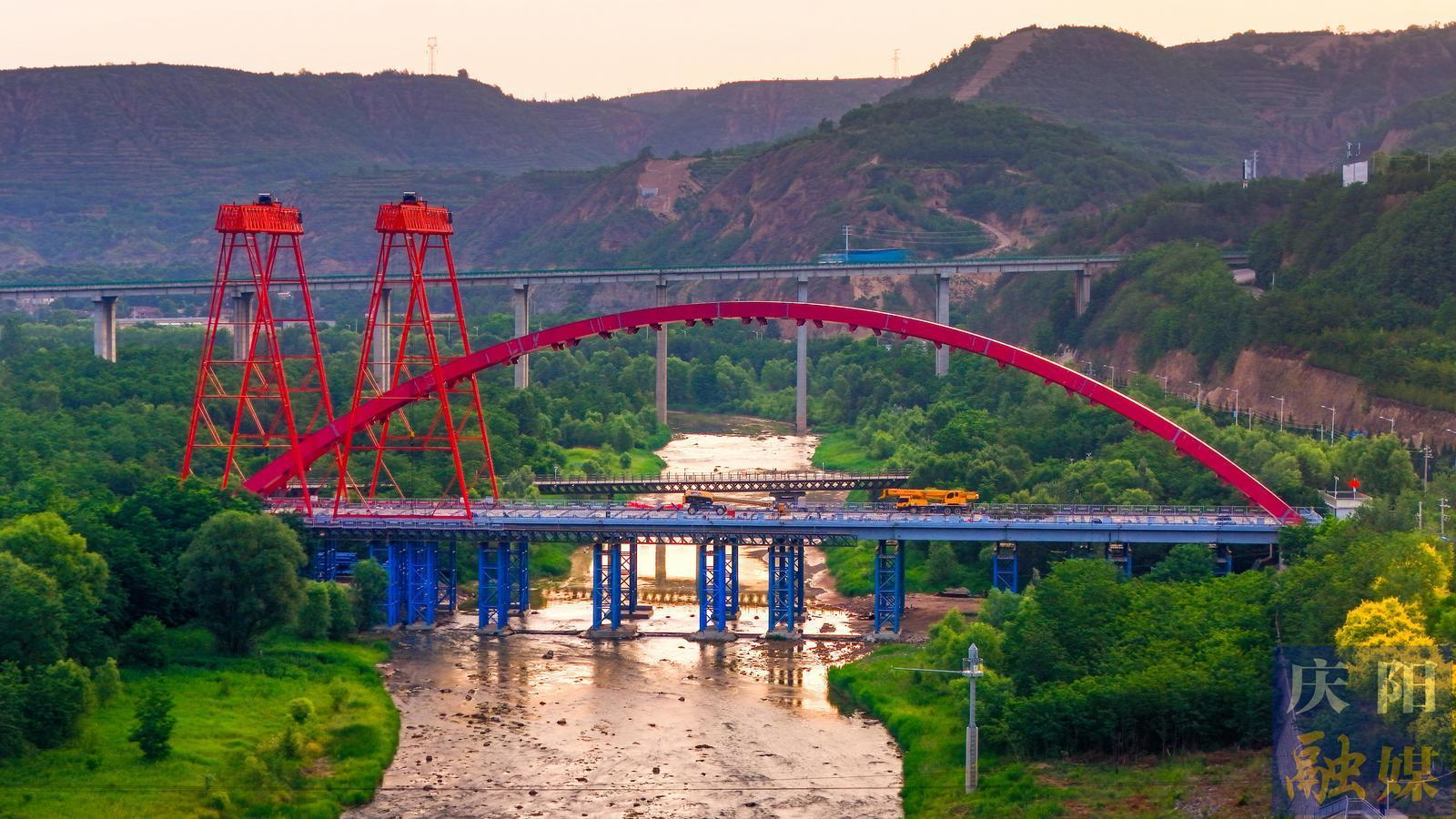 【攝影報道】寧縣:G244線長慶橋大橋建設穩步推進